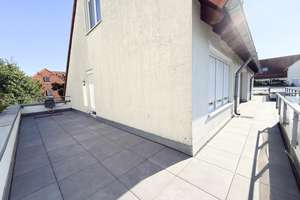 Genial! Maisonette & Penthouse * ruhig & grün * Terrasse * Einbauküche * 2 Bäder * 2 Stellplätze