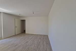1000 € Wunschgutschein***Wohnen in Holzhausen*Frisch renovierte 2-Zimmer-Wohnung mit Balkon! – Walter-Markov-Ring 57, 4288 Holzhausen, Leipzig – Vorschaubild 3