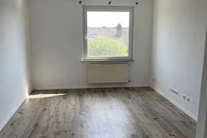 Geschmackvolle, vollständig renovierte 2,5-Zimmer-Wohnung mit Balkon und Einbauküche in Duisburg – Togostraße 40b, 47249 Duisburg – Vorschaubild 13