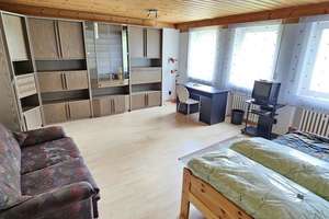 Winkel-Bungalow mit Einliegerwohnung in Bestlage mit 3 Garagen auf 1303 m² Grund – Die vollständige Adresse der Immobilie erhältst du vom Anbieter., 96450 Neuses, Coburg – Vorschaubild 15