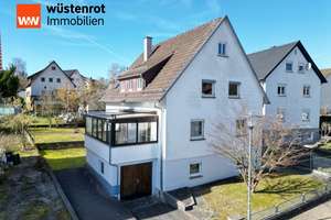 Familienfreundliches Wohnhaus mit Einliegerwohnung und Garten
- massiv gebaut, ruhig & zentral- – Die vollständige Adresse der Immobilie erhältst du vom Anbieter., 74405 Gaildorf – Vorschaubild 1
