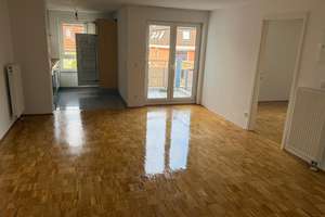 Attraktive 2-Zimmer-Wohnung mit Balkon und Stellplatz in Mannheim-Neckarstadt-Ost