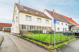 Wohn- und Geschäftshaus mit Top-Potenzial ! Aktuell 1 Etage Gewerbefläche + 2 Etagen Wohnfläche – Die vollständige Adresse der Immobilie erhältst du vom Anbieter., 72406 Bisingen – Vorschaubild 2