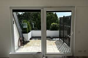 DG Wohnung mit 10 qm Südterrasse – Die vollständige Adresse der Immobilie erhältst du vom Anbieter., 65187 Biebrich, Wiesbaden – Vorschaubild 2