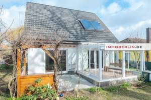 IMMOBERLIN.DE - Sehr angenehmes Einfamilienhaus mit Südgarten – Die vollständige Adresse der Immobilie erhältst du vom Anbieter., 13127 Französisch Buchholz, Berlin – Vorschaubild 1