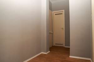 Frisch sanierte 2 Zimmer Wohnung mit Weitblick im 7. Obergeschoss von Salzgitter Lebenstedt. – Heckenstraße 10, 38226 Lebenstedt, Salzgitter – Vorschaubild 6