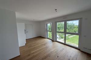 Erstbezug Neubau für Studierende | Domblick | Echtholzparkett | 7 Min. zur Uni – Otto-Hahn-Straße 40, 93053 Galgenberg, Regensburg – Vorschaubild 1