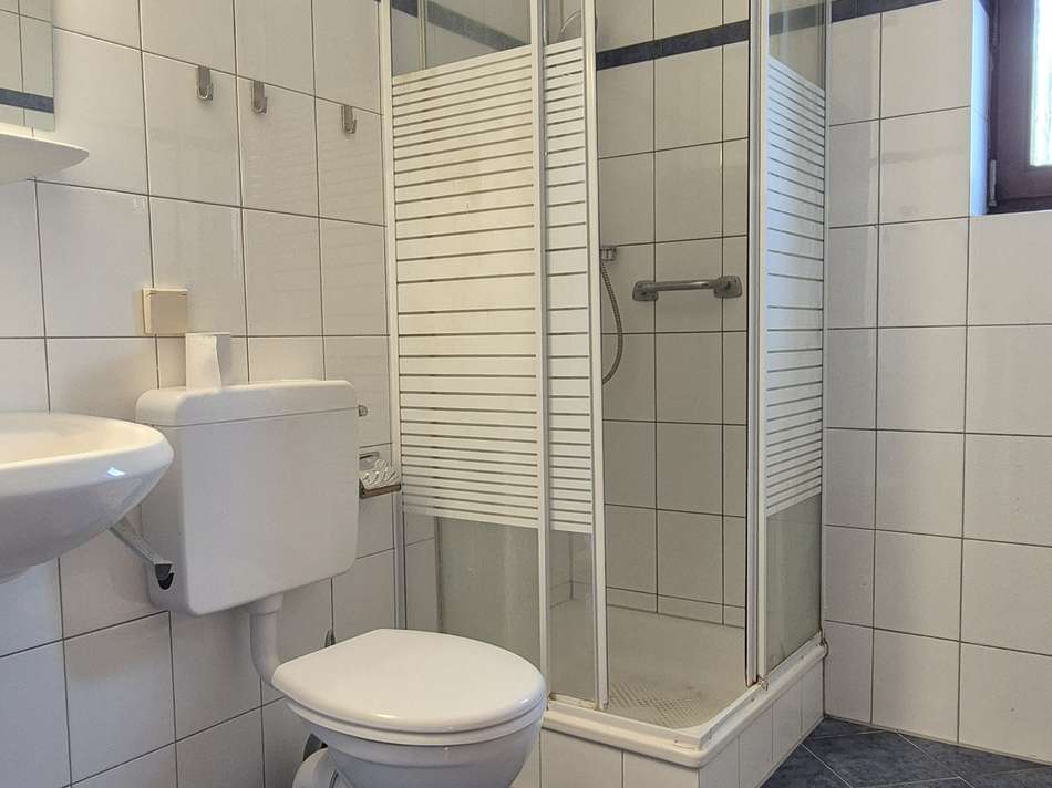 Badezimmer  - Einlieger
