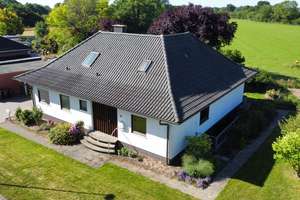 Einfamilienhaus mit idyllischer Feldrandlage – Die vollständige Adresse der Immobilie erhältst du vom Anbieter., 24214 Schinkel – Vorschaubild 5