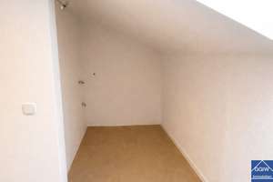 Großzügige 3 Zimmer Dachgeschoss Wohnung mit Balkon in Ludwigshafen- Mundenheim zu vermieten – 67061 Süd, Ludwigshafen am Rhein – Vorschaubild 5