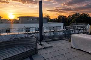 DACHTERRASSEN-TRAUM AUF ZWEI EBENEN – Die vollständige Adresse der Immobilie erhältst du vom Anbieter., 81245 Altaubing, München – Vorschaubild 1