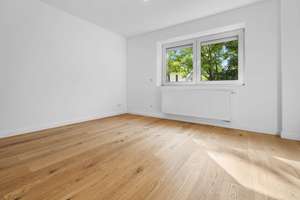 Frisch sanierte 2-Zimmer Wohnung mit Balkon – Fürstenwalder Straße 2, 30629 Misburg-Nord, Hannover – Vorschaubild 1