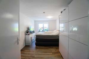 Attraktive 4-Zimmer-Erdgeschosswohnung mit Terrasse und drei Garagen – Die vollständige Adresse der Immobilie erhältst du vom Anbieter., 72505 Krauchenwies – Vorschaubild 4