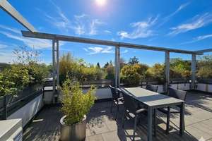 „Signature Living in Bestlage von Benrath" – Exklusive Maisonette mit Dachterrasse - einfach klasse
