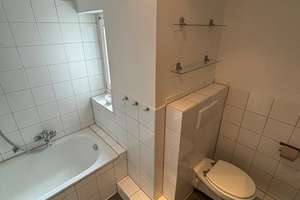 Drei Zimmer in Hamburg: Helle Dachgeschosswohnung mit Balkon – Hermannstal 37, 22119 Horn, Hamburg – Vorschaubild 4