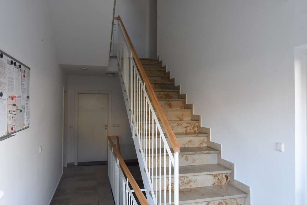 Immobilie in Offingen - 2 Zimmer Wohnung mit Terrasse u beheiztes Soutearrainzimmer Stellplatzt  in Offingen - Bild 2