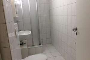 Schicke 2-Zimmer-Wohnung in top Lage mit Balkon – Blankenburger Straße 33-35, 28205 Peterswerder, Bremen – Vorschaubild 3