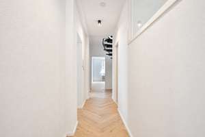 Bezugsfreie, exklusive Maisonette-Wohnung mit Dachgeschoss am Schloss Charlottenburg! – Die vollständige Adresse der Immobilie erhältst du vom Anbieter., 10585 Charlottenburg, Berlin – Vorschaubild 12