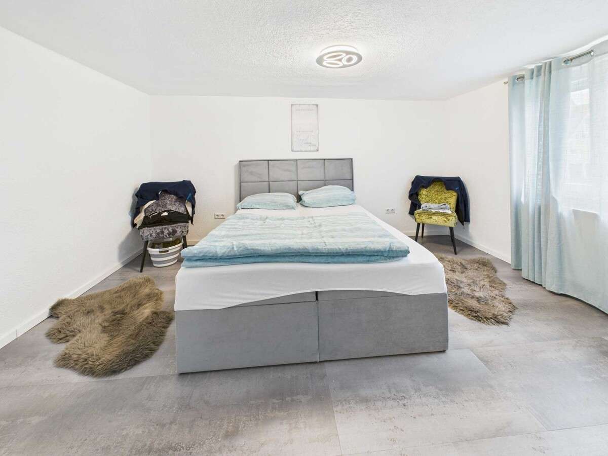 Immobilie in Oberderdingen - Wohnen mit Charme: Saniertes Einfamilienhaus mit Scheune im Ortskern | Oberderdingen | - Bild 5