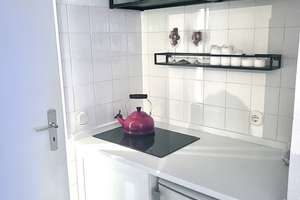**SONNIGES SINGLE APARTMENT IM SANIERTEN ALTBAU MIT ERKER ** NÄHE FÜRSTENPLATZ ** – Remscheider Straße XX, 40215 Friedrichstadt, Düsseldorf – Vorschaubild 7