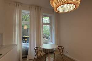 Wohnen mit Charakter: 2-Zimmer-Wohnung am Lausitzer Platz – Lausitzer Platz 12, 10997 Kreuzberg, Berlin – Vorschaubild 2
