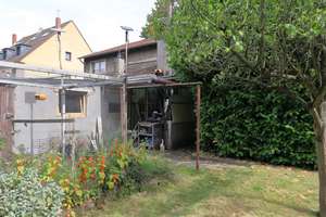 Gartenliebhaber aufgepasst! Familienfreundliches Zweifamilienhaus mit Modernisierungsbedarf  – Die vollständige Adresse der Immobilie erhältst du vom Anbieter., 45355 Borbeck-Mitte, Essen – Vorschaubild 7