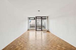 Studioapartment mit Stellplatz in bester City-Lage West für Architekturliebhaber – Die vollständige Adresse der Immobilie erhältst du vom Anbieter., 10623 Charlottenburg, Berlin – Vorschaubild 4