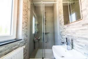 Ein Zuhause zum Wohlfühlen – Charmantes Einfamilienhaus mit Garten in Mainz-Laubenheim – Die vollständige Adresse der Immobilie erhältst du vom Anbieter., 55130 Laubenheim, Mainz – Vorschaubild 17