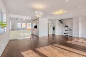 Lichtdurchflutete Maisonette | 3 Balkone | Kochinsel | A+ – Die vollständige Adresse der Immobilie erhältst du vom Anbieter., 51109 Brück, Köln – Vorschaubild 5