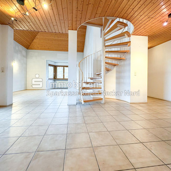 Ein Haus im Haus: Großzügige Maisonettewohnung im Herzen von Mannheim-Wohlgelegen