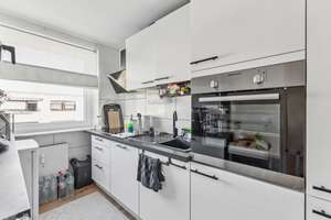 Stilvoll modernisierte 4-Zimmer-Eigentumswohnung in ruhiger Lage von Duisburg-Bergheim – Die vollständige Adresse der Immobilie erhältst du vom Anbieter., 47228 Hochemmerich, Duisburg – Vorschaubild 4