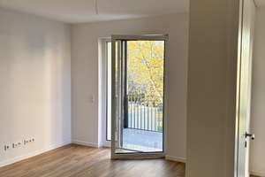 Neubau // Erstbezug // 1,5-Zimmer // Balkon // Einbauküche