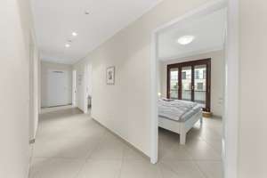 REPRÄSENTATIVE 5-ZIMMER-WOHNUNG IN MITTE
IM MEDITERRANEN FLAIR
MIT ALLEM, WAS DAZU GEHÖRT – Die vollständige Adresse der Immobilie erhältst du vom Anbieter., 10179 Mitte (Ortsteil), Berlin – Vorschaubild 18