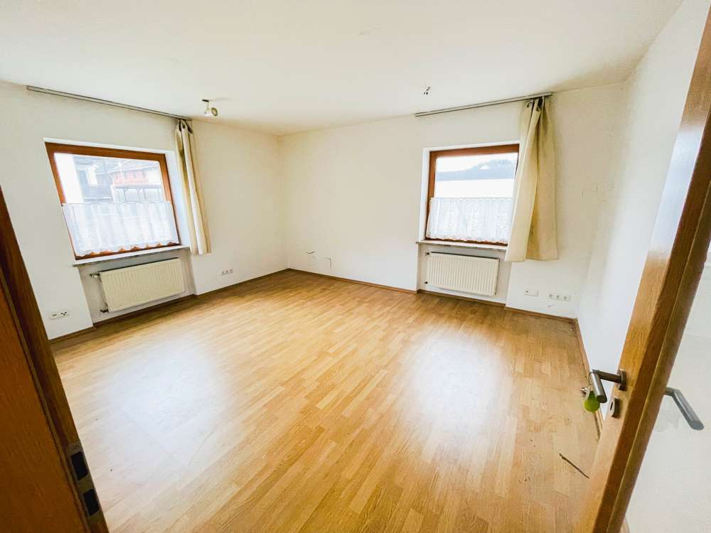 Immobilie in Rödental - Gepflegtes Zweifamilienhaus in Rödental zu verkaufen! - Bild 9