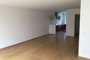 Platz für den Alltag: Gepflegtes Reihenmittelhaus in Regensburg – Die vollständige Adresse der Immobilie erhältst du vom Anbieter., 93051 Großprüfening-Dechbetten-Königswiesen, Regensburg – Vorschaubild 3