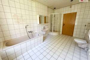 Hübsche 2,5-Raum-Wohnung in zentrumsnaher Lage – 8280 Aue – Vorschaubild 3