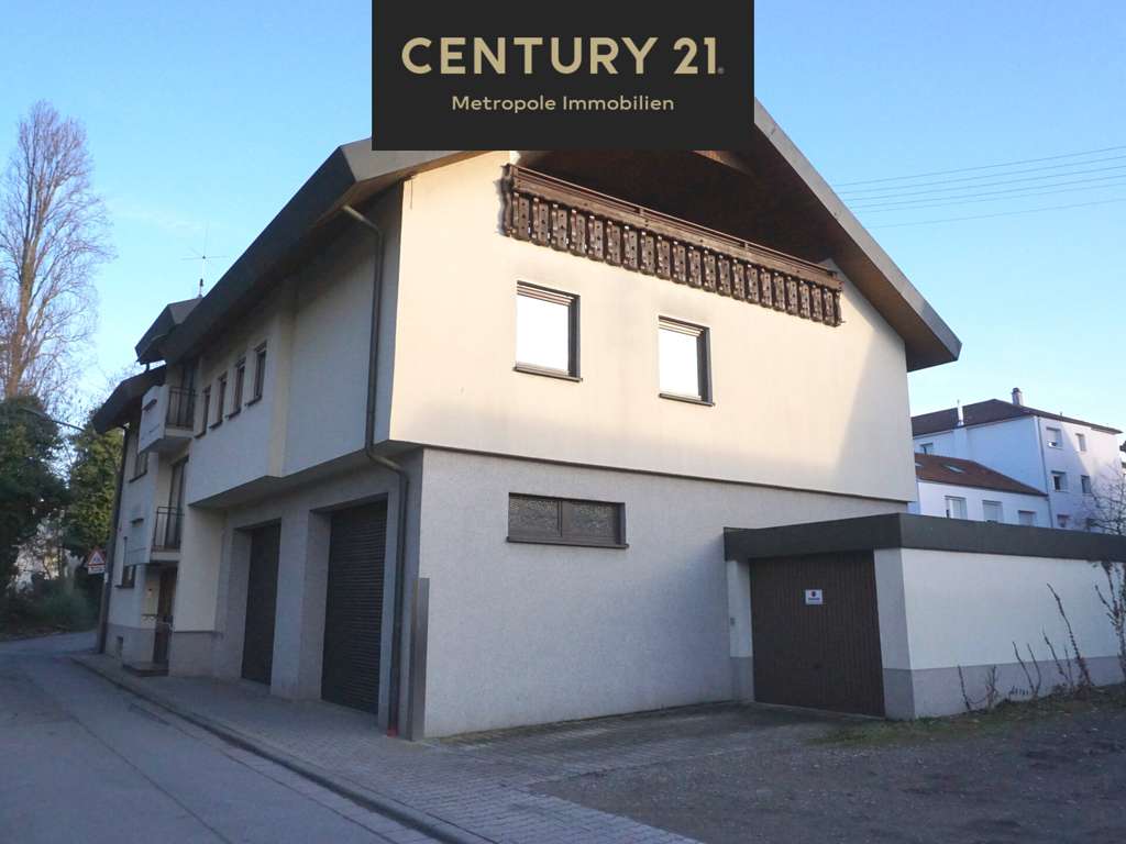 Immobilie in Wiesloch - 2-Fam. Haus in Innenstadtlage mit 2 XXL Garagen - Bild 0