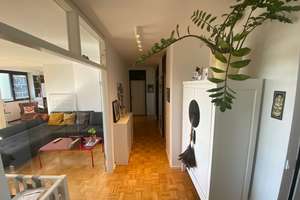 Sonnenverwöhnte modernisierte Wohnung, 2 Balkone, Tiefgarage, Gäste-WC, separate Dusche !  – Ostlandstrasse 49, 50858 Weiden, Köln – Vorschaubild 2