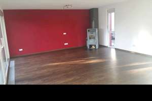 Viel Platz für den Alltag in diesem 6,5-Zimmer-Doppelhaus in Waldbronn – Die vollständige Adresse der Immobilie erhältst du vom Anbieter., 76337 Waldbronn – Vorschaubild 1