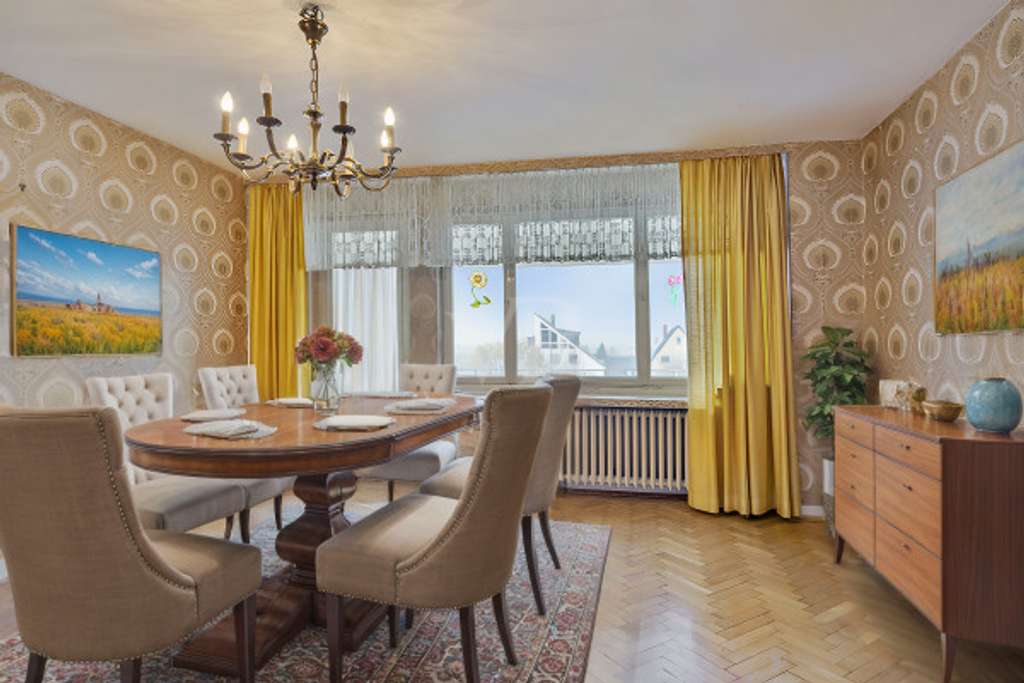 Immobilie in Bonn - Familienhaus mit viel Potential und Siebengebirgsblick - Bild 2