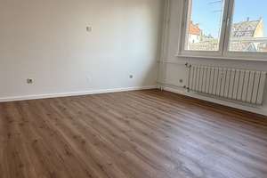 ruhige, helle 1 Zi Whg frisch renoviert mit EBK