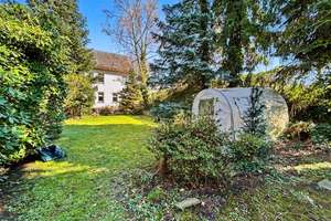 Stilvolles Stadthaus mit Renovierungsbedarf und großem Garten in Essen-Stoppenberg – Die vollständige Adresse der Immobilie erhältst du vom Anbieter., 45141 Stoppenberg, Essen – Vorschaubild 3