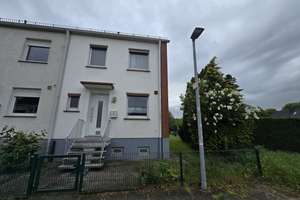 Reihen-Endhaus Bremen Osterholz mit großem Garten! – Die vollständige Adresse der Immobilie erhältst du vom Anbieter., 28325 Tenever, Bremen – Vorschaubild 2