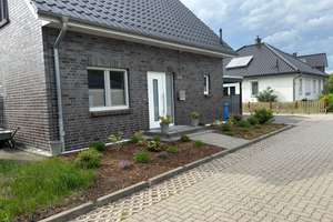 Wohnen mit Charakter: Modernes Einfamilienhaus in Einfeld – Kieler Straße 685 B, 24536 Einfeld, Neumünster – Vorschaubild 2