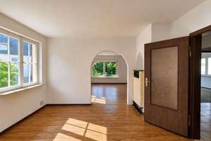 Geräumige 3-Zimmer-Wohnung mit Außenstellplatz in Stuttgart-Gablenberg – 70186 Gablenberg, Stuttgart – Vorschaubild 7