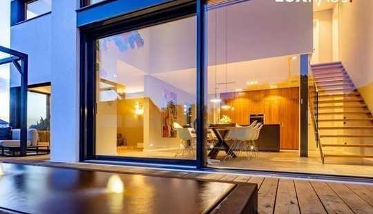 Bild von LUXHAUS Glasfasade 200 m² alles noch individuell planbar Schlüsselfertig 100% Wohlfühlklima