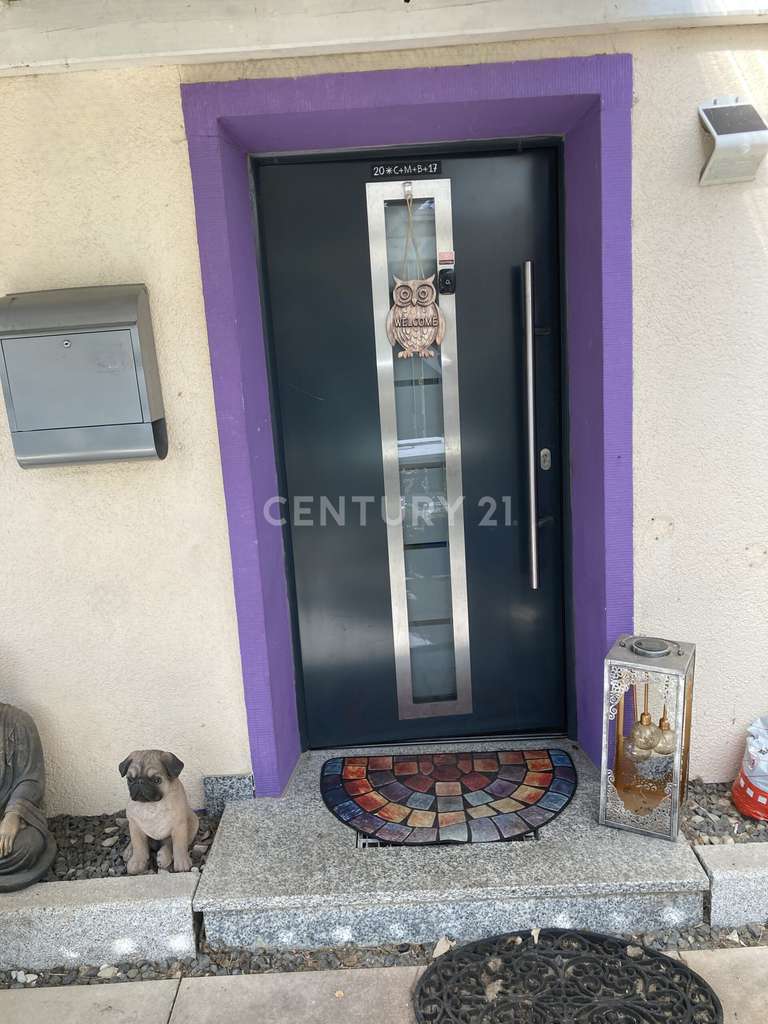 Immobilie in Markt Taschendorf - Familienidyll auf großem Grundstück und traumhaften Fernblick - Bild 1