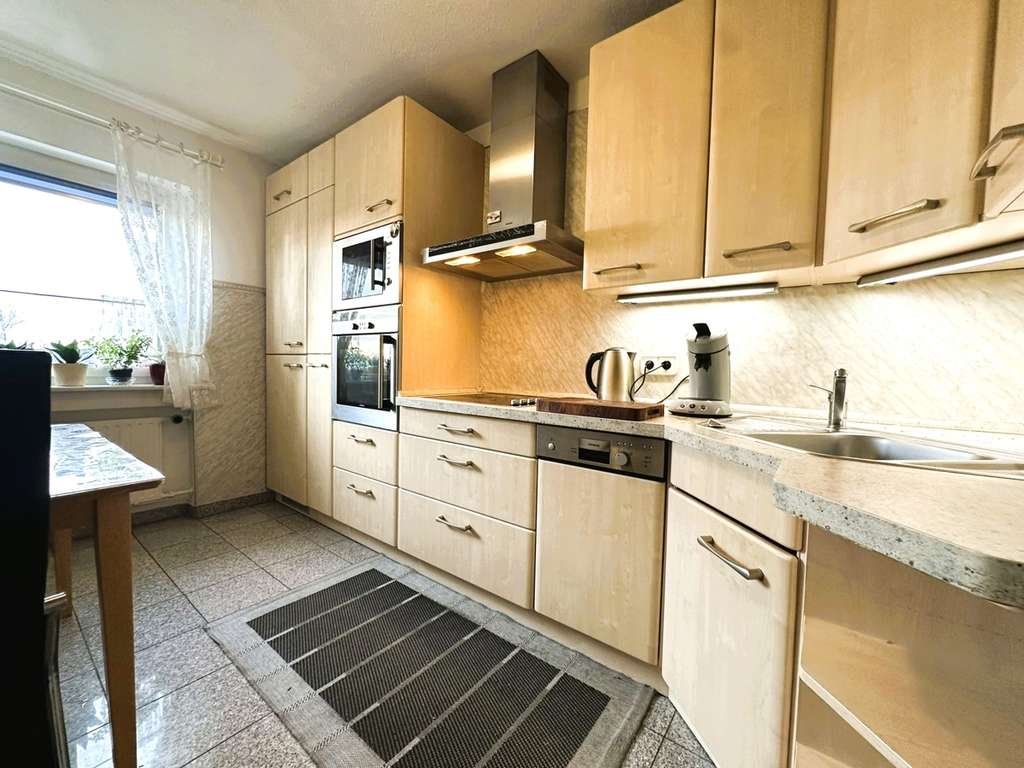 Immobilie in Gersthofen - Licht, Luft und Alpenblick im Herzen der Stadt Gersthofen - Citywohnung mit Balkon - Bild 0