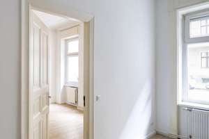 Bezugsfreie 2-Zimmer-Erdgeschosswohnung in bester Gräfekiez Lage! – Freiligrathstraße 11, 10967 Kreuzberg, Berlin – Vorschaubild 3