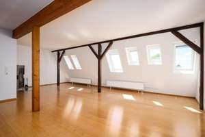 Altbau-Dachgeschosswohnung mit privater Dachterrasse am Adolfplatz — 127m², provisionsfrei – Adolfplatz 14, 24105 Blücherplatz, Kiel – Vorschaubild 7